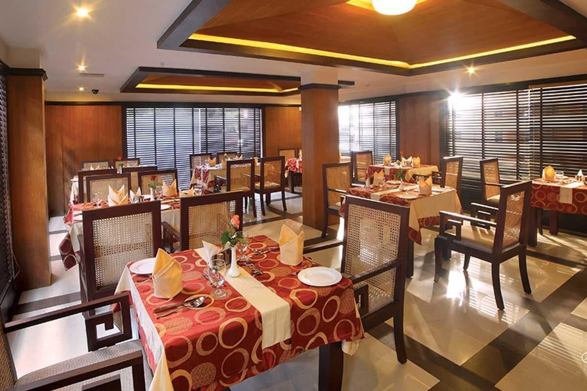 Hotel Zodiac Regency Kollam Kültér fotó